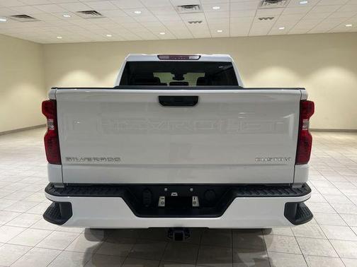 Summit White 2026 Chevrolet Silverado 1500 Custom