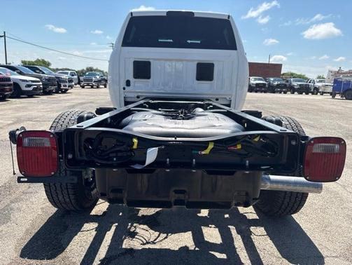 Bright White Clearcoat 2026 RAM 3500 Tradesman