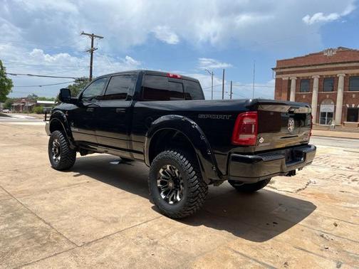 Diamond Black Crystal Pearlcoat 2023 RAM 2500 Big Horn