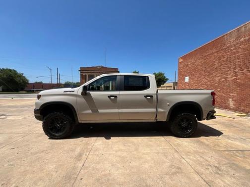 White Sands 2026 Chevrolet Silverado 1500 ZR2