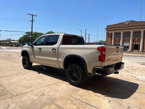 White Sands 2026 Chevrolet Silverado 1500 ZR2