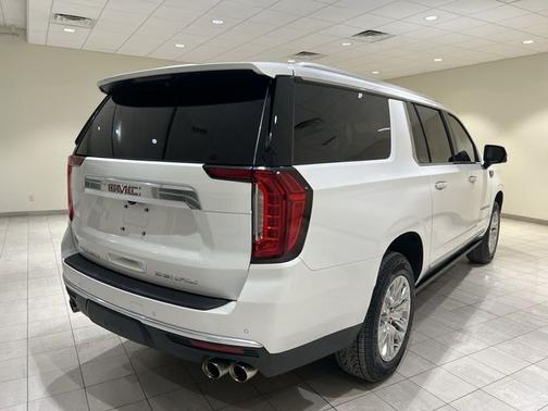 White Frost Tricoat 2024 GMC Yukon XL Denali