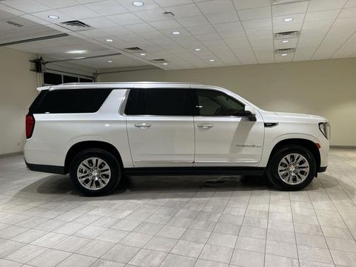 White Frost Tricoat 2024 GMC Yukon XL Denali
