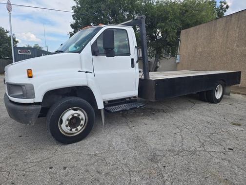Olympic White 2005 GMC Jimmy
