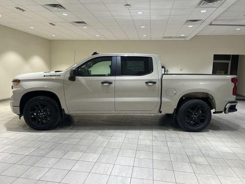 White Sand 2026 Chevrolet Silverado 1500 Custom