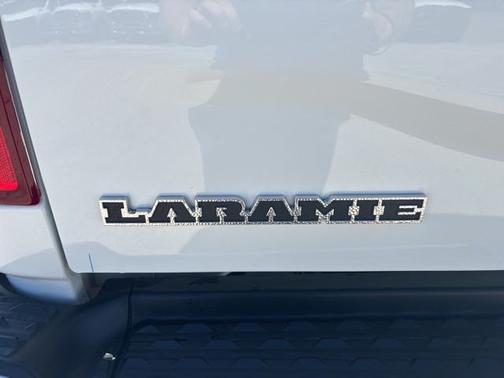 Bright White Clearcoat 2024 RAM 2500 Laramie