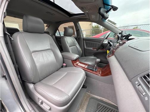 2005 Toyota Camry XLE V6