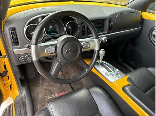 2004 Chevrolet SSR Convertible Pickup 2D