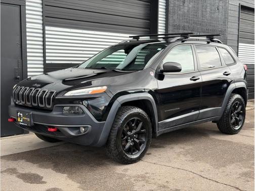 2017 Jeep Cherokee Sport