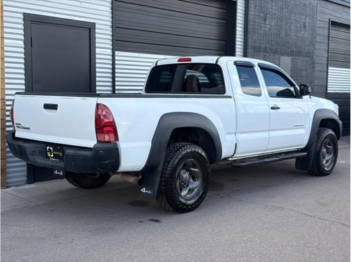 Super White 2013 Toyota Tacoma Base