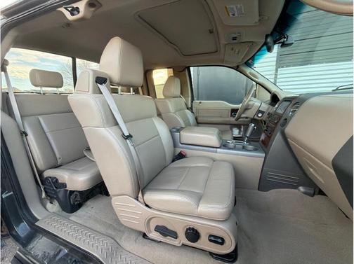 2005 Ford F-150 Base