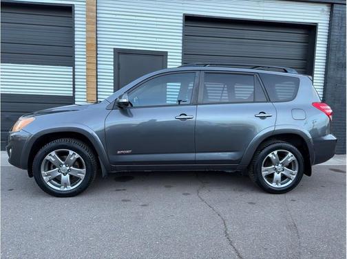 2009 Toyota RAV4 Sport