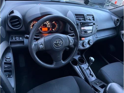 2009 Toyota RAV4 Sport