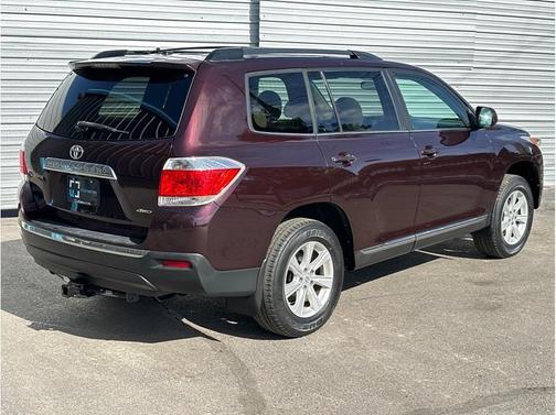 2012 Toyota Highlander SE