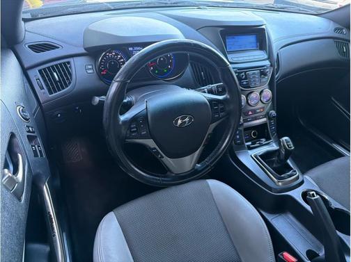 2015 Hyundai Genesis Coupe 3.8 Base