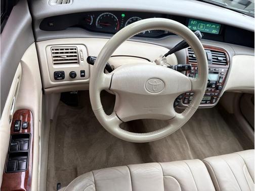 2001 Toyota Avalon XLS