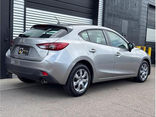 2015 Mazda Mazda3 i Sport