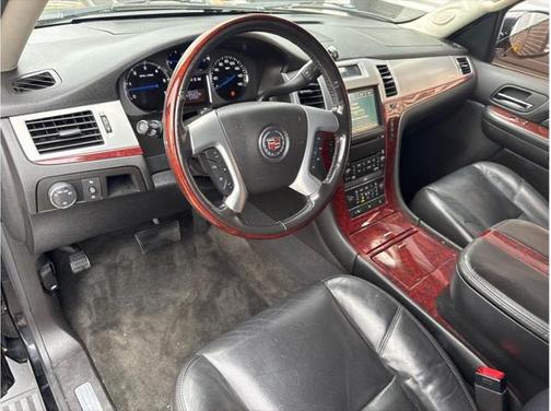 2008 Cadillac Escalade Base