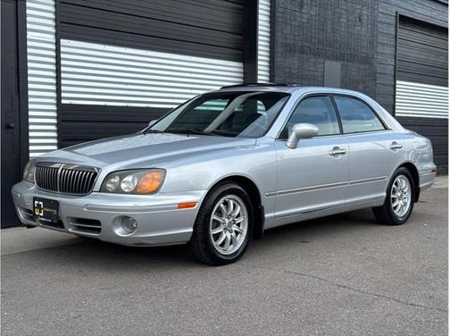 2002 Hyundai XG350 Sedan 4D