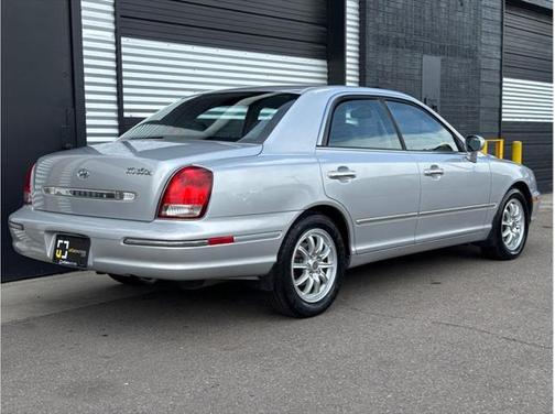 2002 Hyundai XG350 Sedan 4D