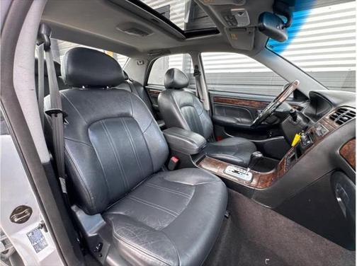 2002 Hyundai XG350 Sedan 4D
