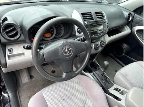 2006 Toyota RAV4 Base