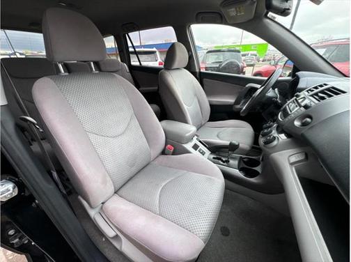 2006 Toyota RAV4 Base
