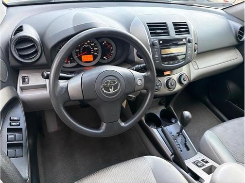2009 Toyota RAV4 Base