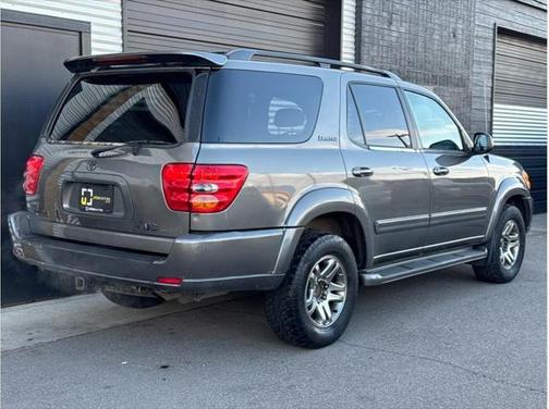 2004 Toyota Sequoia Limited
