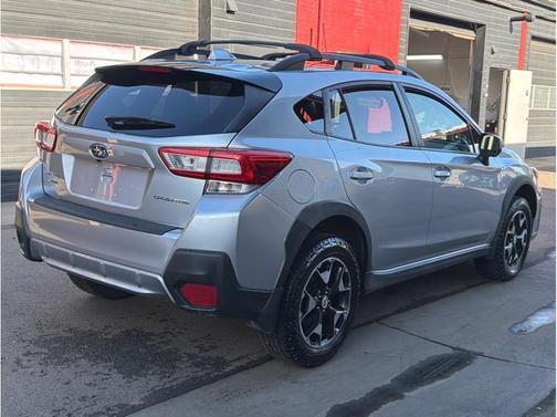 Ice Silver Metallic 2018 Subaru Crosstrek 2.0i Premium