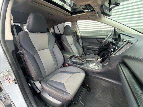 Ice Silver Metallic 2018 Subaru Crosstrek 2.0i Premium