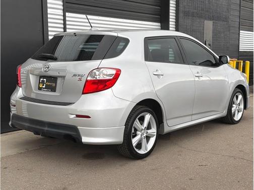 Classic Silver Metallic 2010 Toyota Matrix S