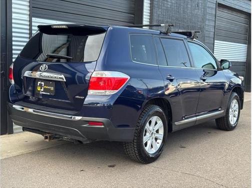 2013 Toyota Highlander SE