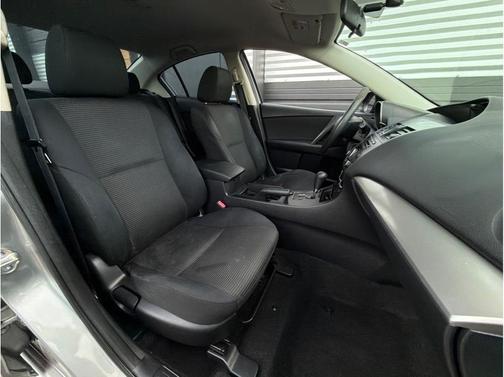 2013 Mazda Mazda3 i SV