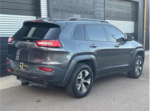 2015 Jeep Cherokee Sport