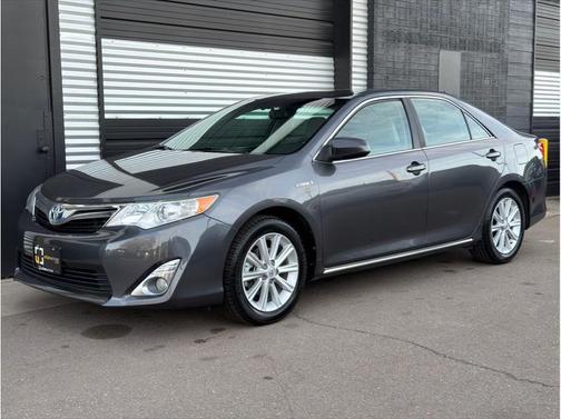 2013 Toyota Camry Hybrid XLE
