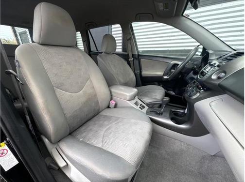 2009 Toyota RAV4 Base