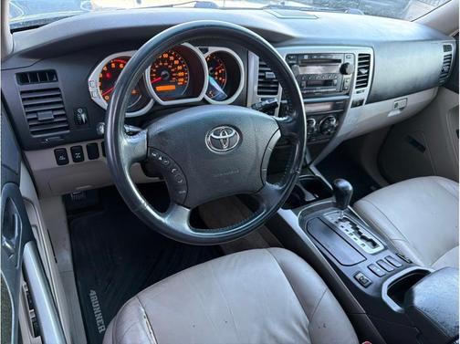 2004 Toyota 4Runner Limited V8