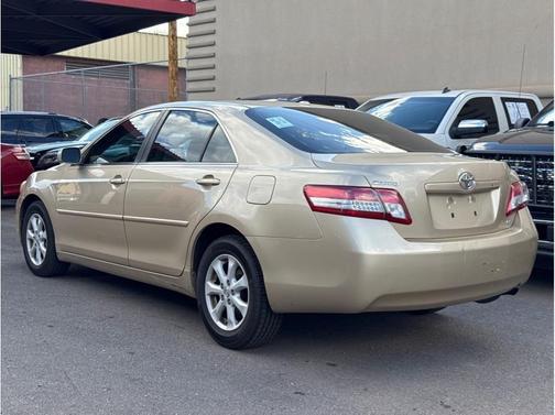 2010 Toyota Camry LE