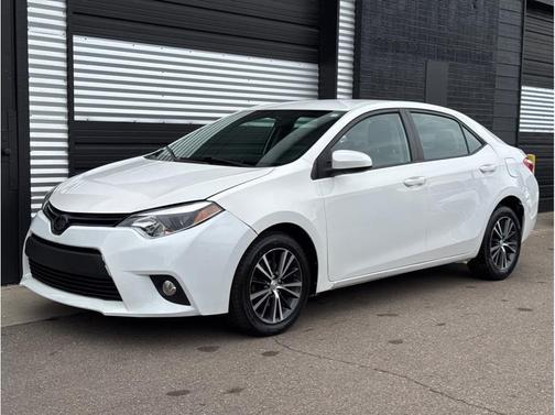 2016 Toyota Corolla LE Plus