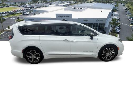 2026 Chrysler Pacifica L