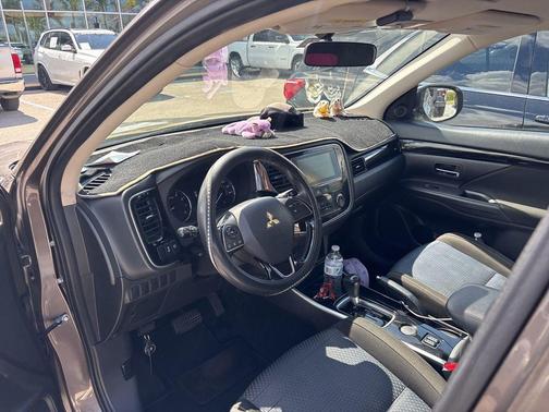 2017 Mitsubishi Outlander SE