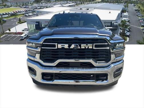 2025 RAM 2500 Tradesman Crew Cab 4x4 6'4' Box