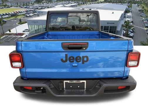 Hydro Blue Pearlcoat 2026 Jeep Gladiator Sport