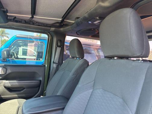 2020 Jeep Wrangler Sport