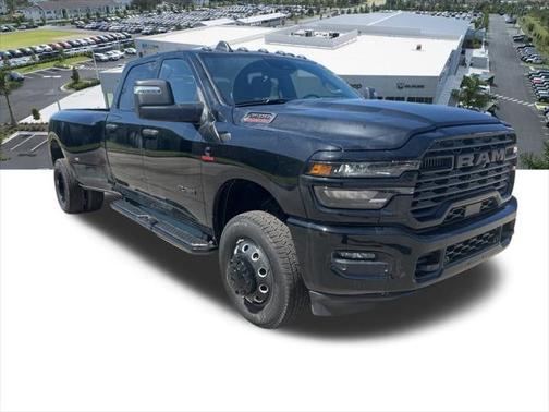 2025 RAM 3500 Big Horn Crew Cab 4x4 8' Box
