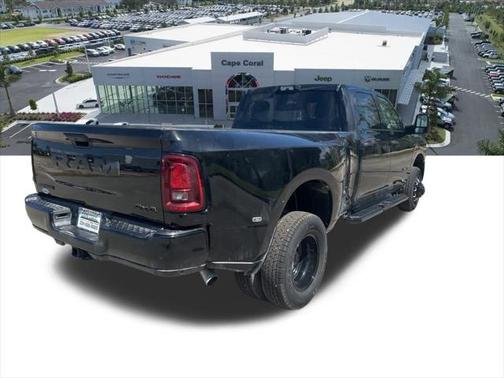 2025 RAM 3500 Big Horn Crew Cab 4x4 8' Box