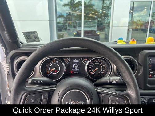 Bright White Clearcoat 2022 Jeep Gladiator Sport