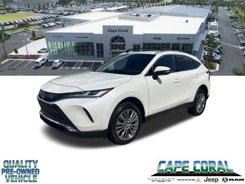 Blizzard Pearl 2022 Toyota Venza XLE