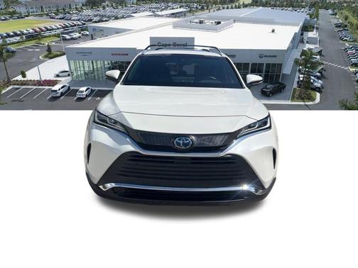 Blizzard Pearl 2022 Toyota Venza XLE